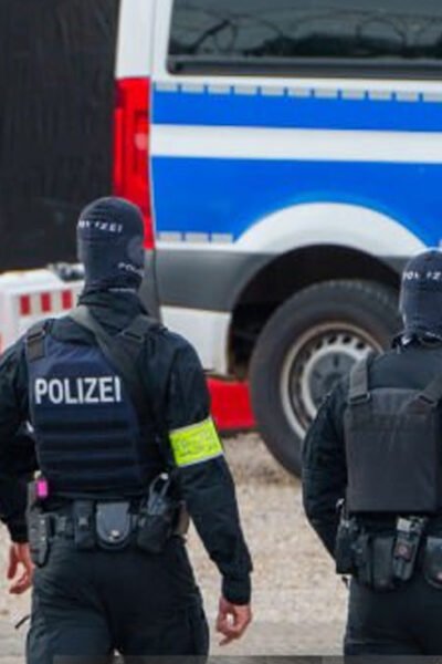 Mitglieder der Reichsbürger-Gruppe in Deutschland mit Haftbefehlen