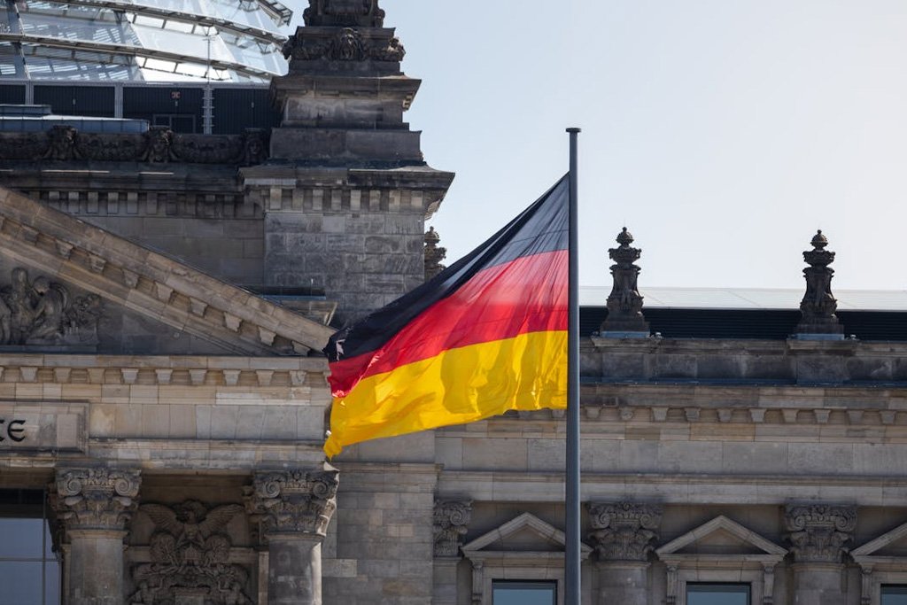 Europas politische Instabilität inmitten von Trumps zweiter Amtszeit