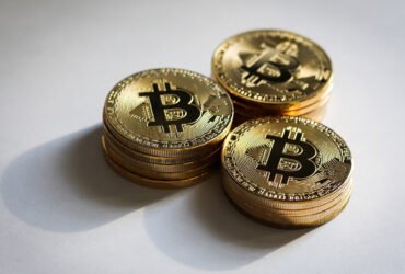 Krypto-Regulierung und Trends auf dem Goldmarkt