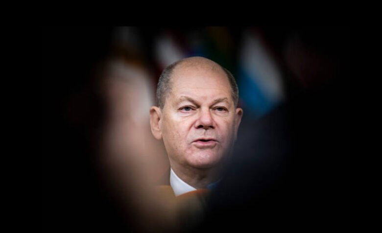 Scholz addressing allegations of secret Putin meeting