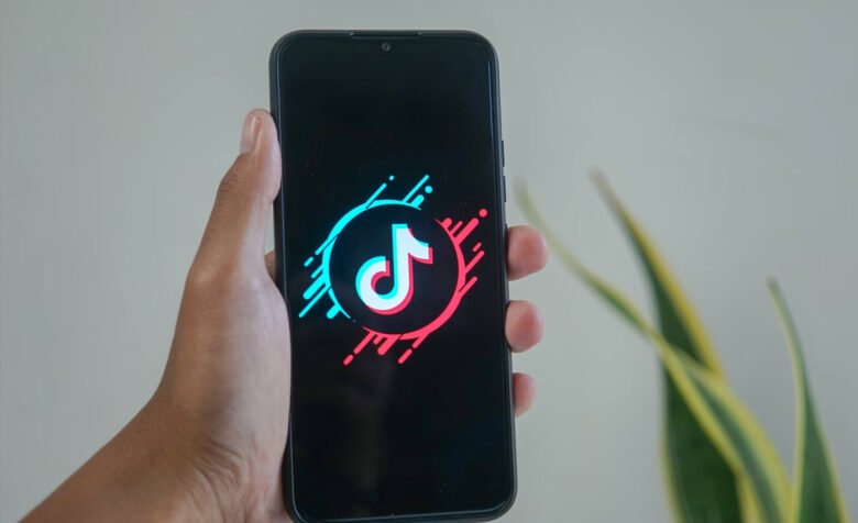 Der Einfluss von TikTok auf die Meinungen der deutschen Jugend