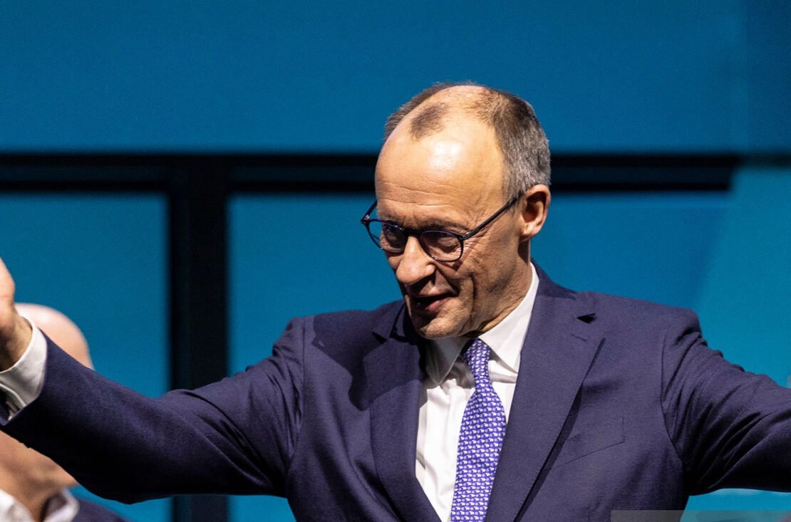 Deutscher Politiker feiert