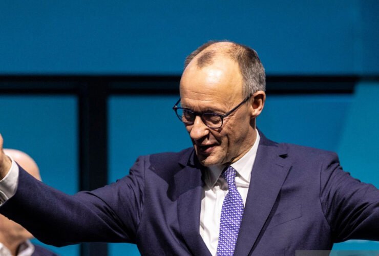 Deutscher Politiker feiert