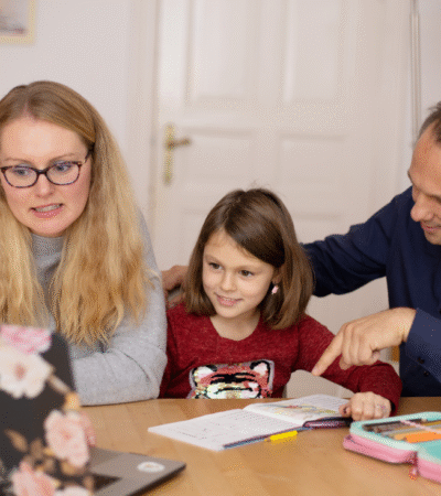 Faktoren einer glücklichen modernen Familie