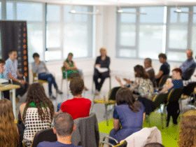 Junge Gründer mit Idee