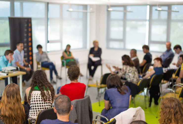 Junge Gründer mit Idee